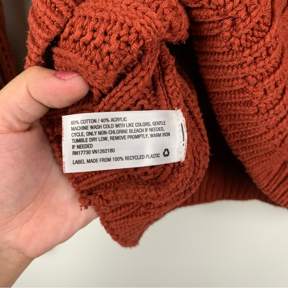 Universal Thread Knitted Sweater - image 6